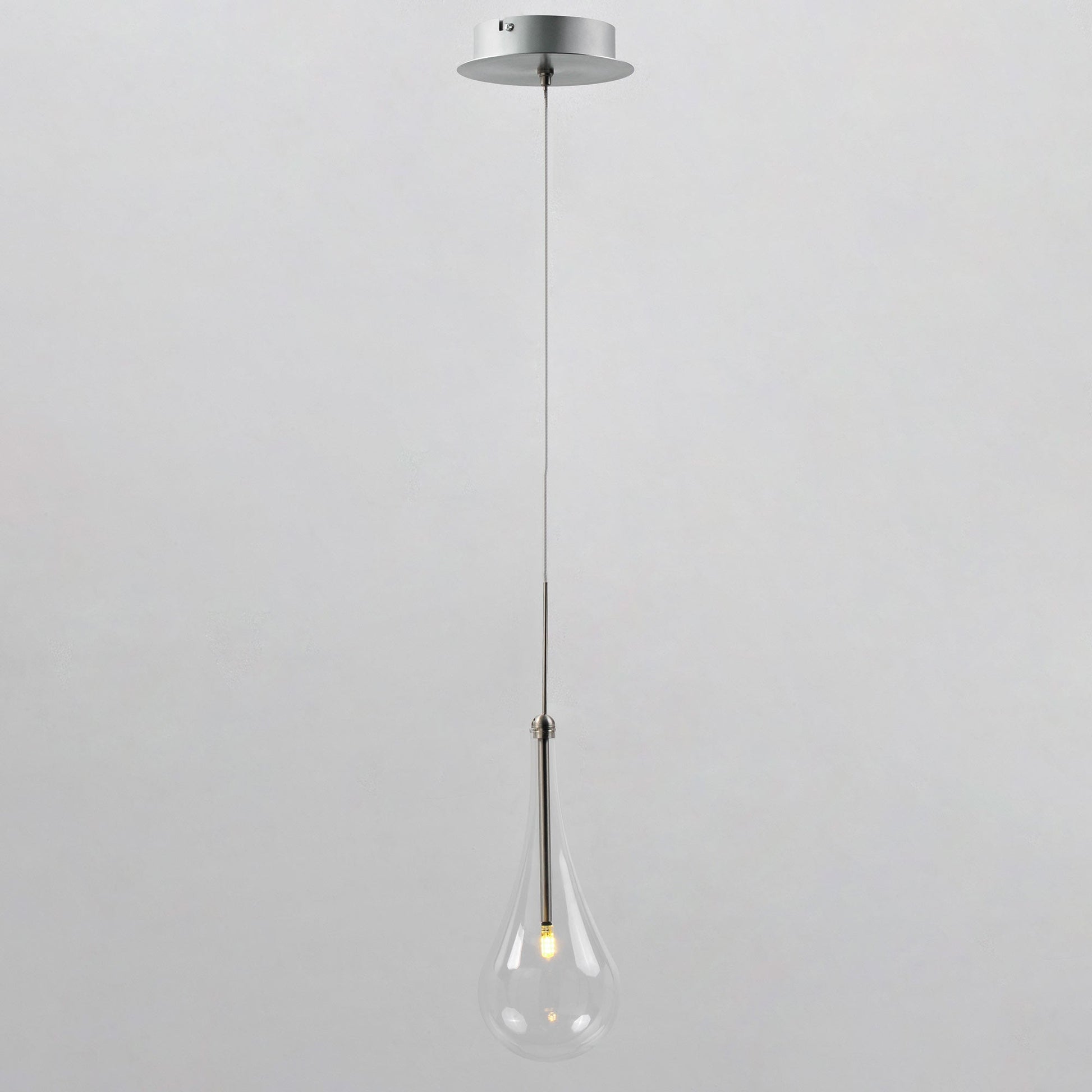 Larmes Pendant Light in Detail.