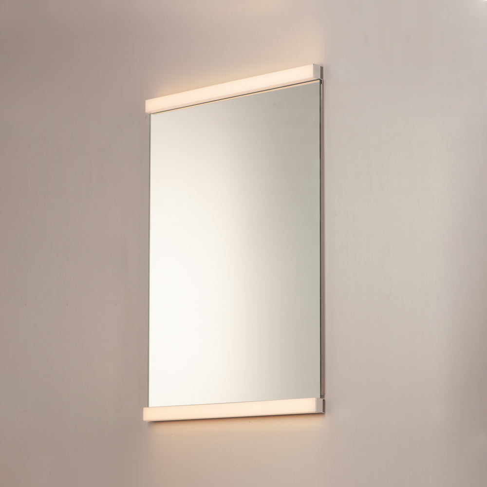 Luminance LED Wall Mirror in Detail.