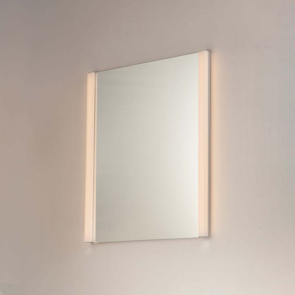 Luminance LED Wall Mirror in Detail.