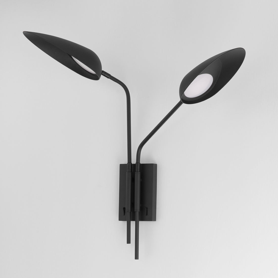 Marsh LED Wall Light in Detail.