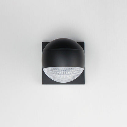 Modular Outdoor LED Wall Light in Detail.