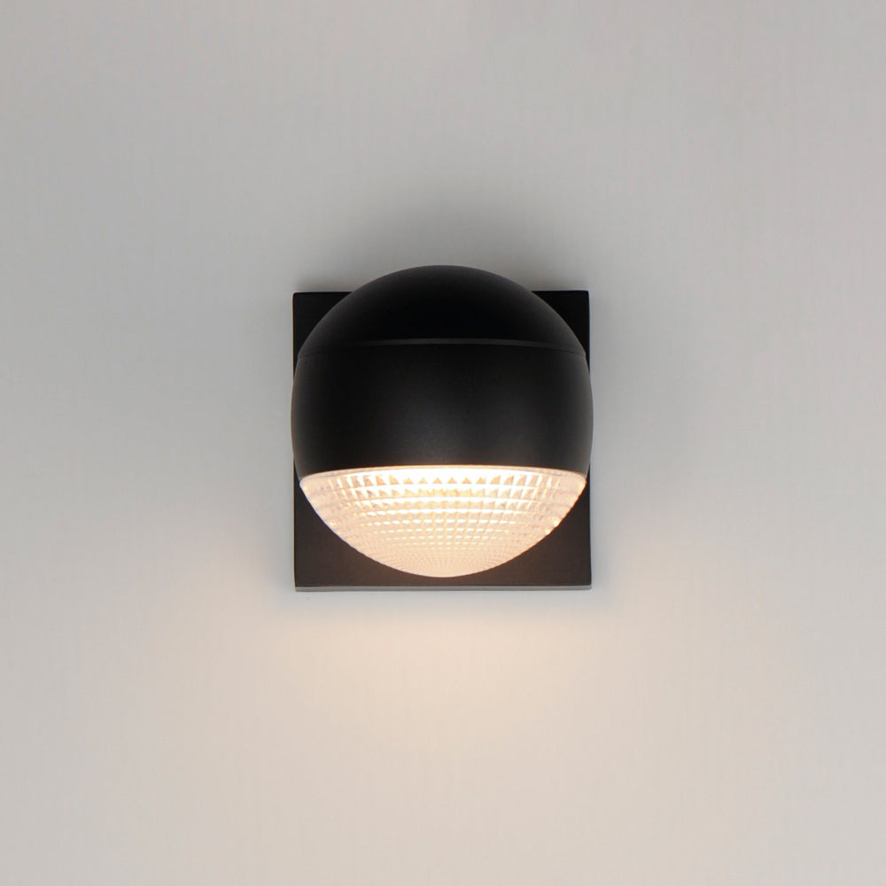 Modular Outdoor LED Wall Light in Detail.
