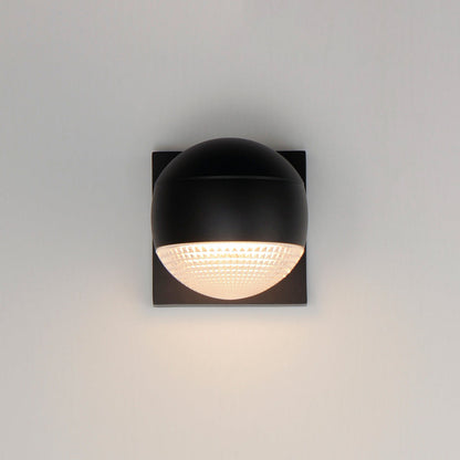 Modular Outdoor LED Wall Light in Detail.
