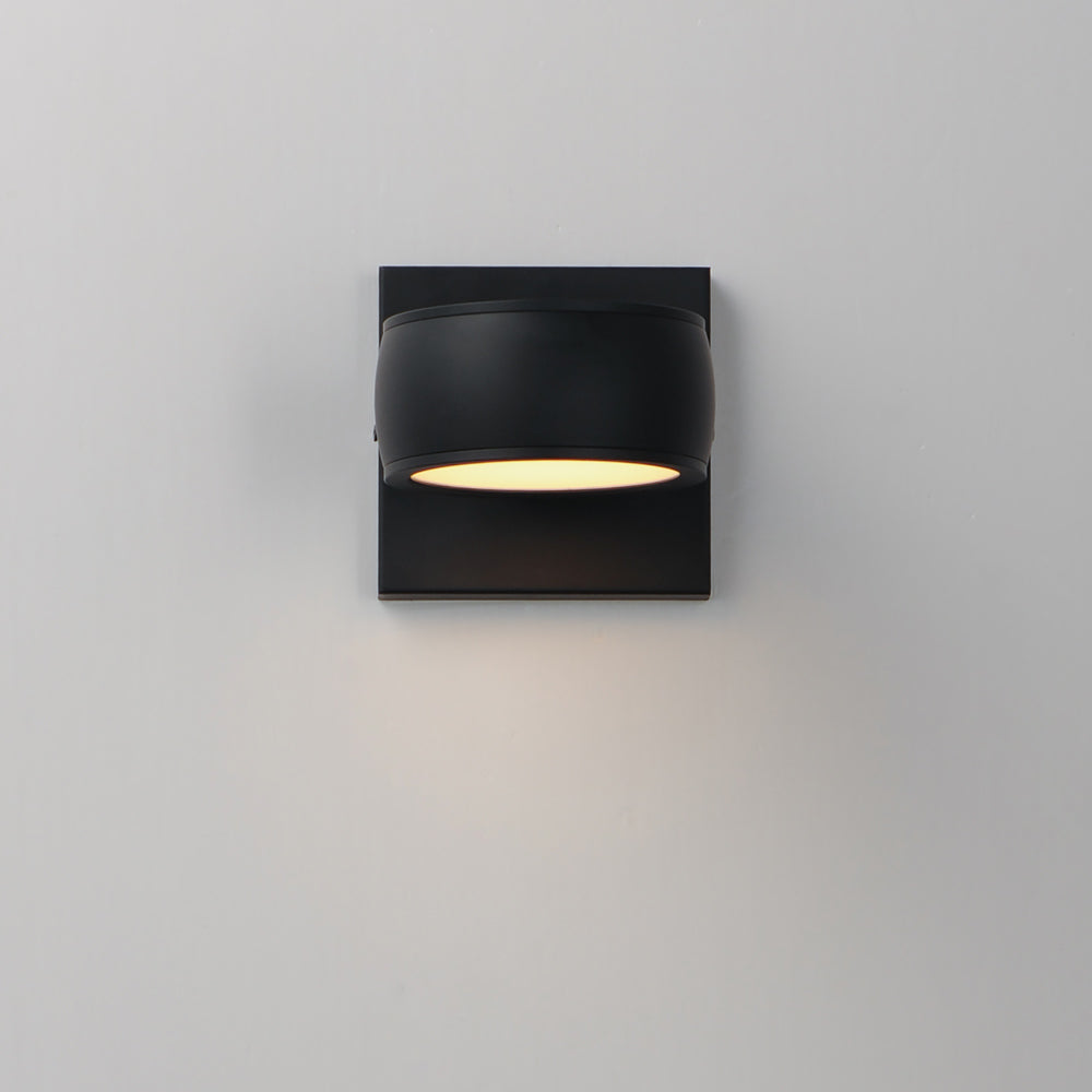 Modular Round Outdoor LED Wall Light in Detail.