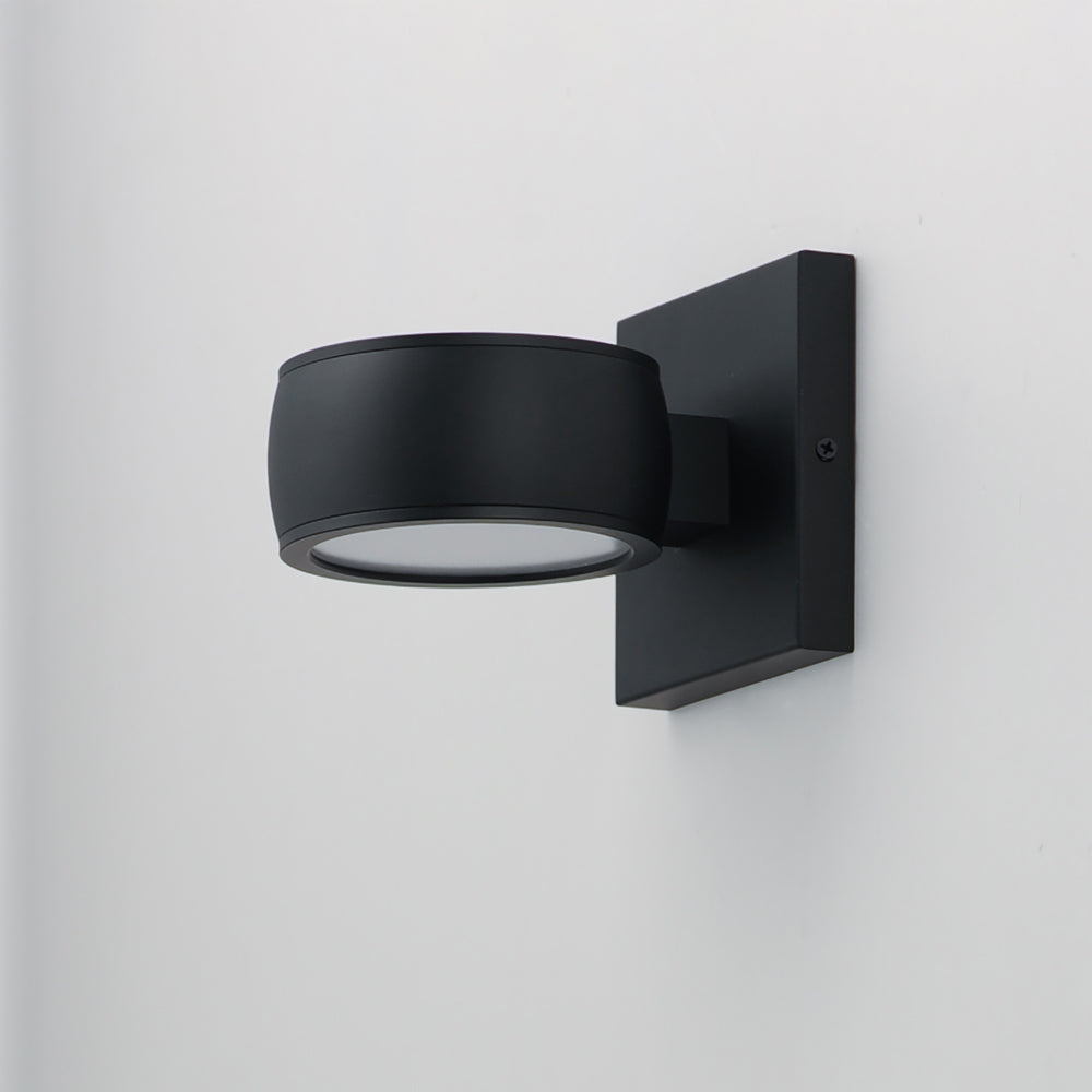 Modular Round Outdoor LED Wall Light in Detail.