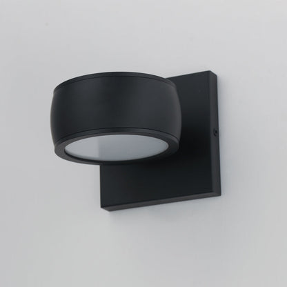 Modular Round Outdoor LED Wall Light in Detail.