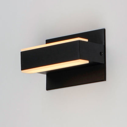 Omni LED Bath Vanity Light in Detail.