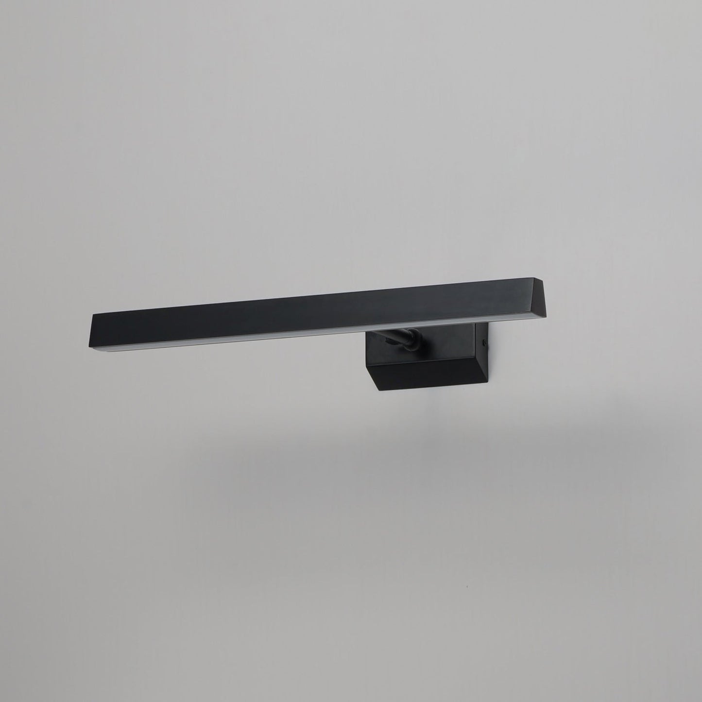 Pasha LED Picture Light in Detail.