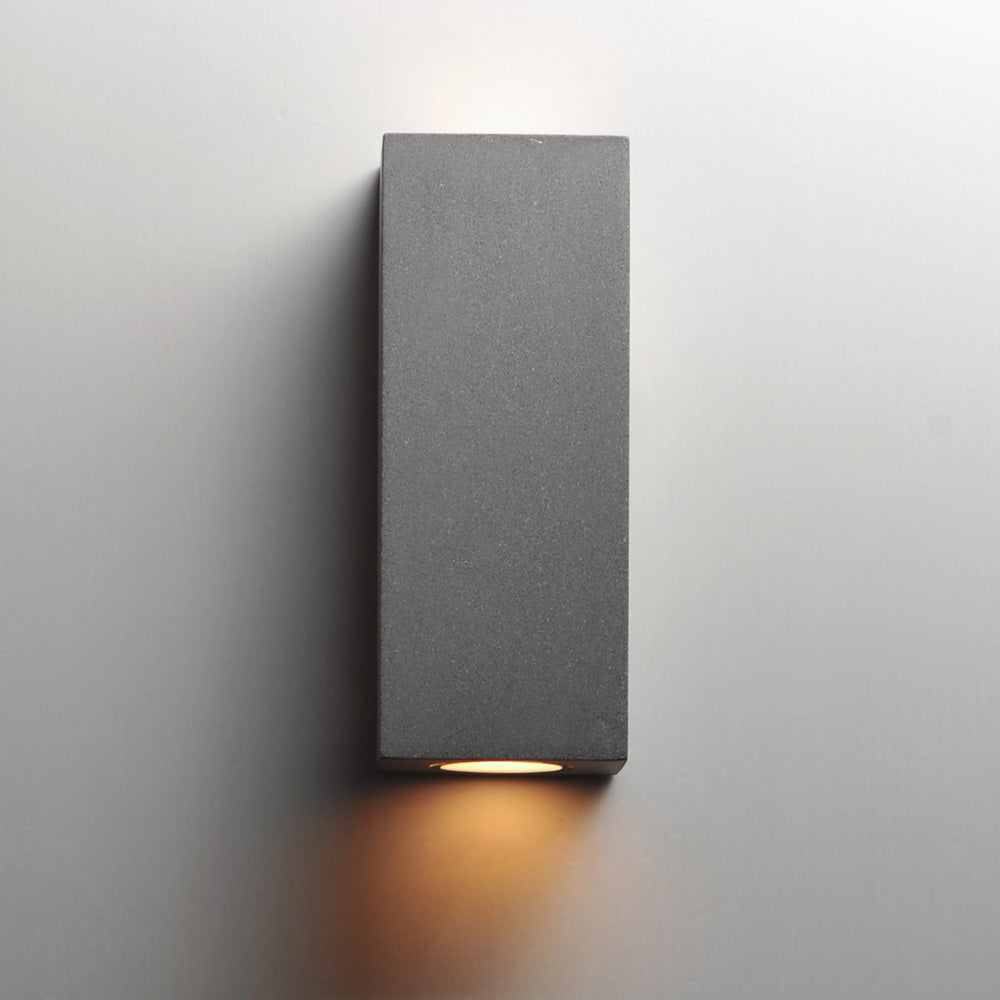 Pilar Outdoor Wall Light in Detail.