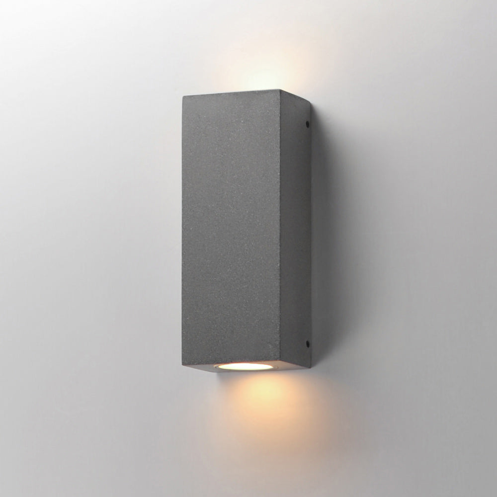 Pilar Outdoor Wall Light in Detail.