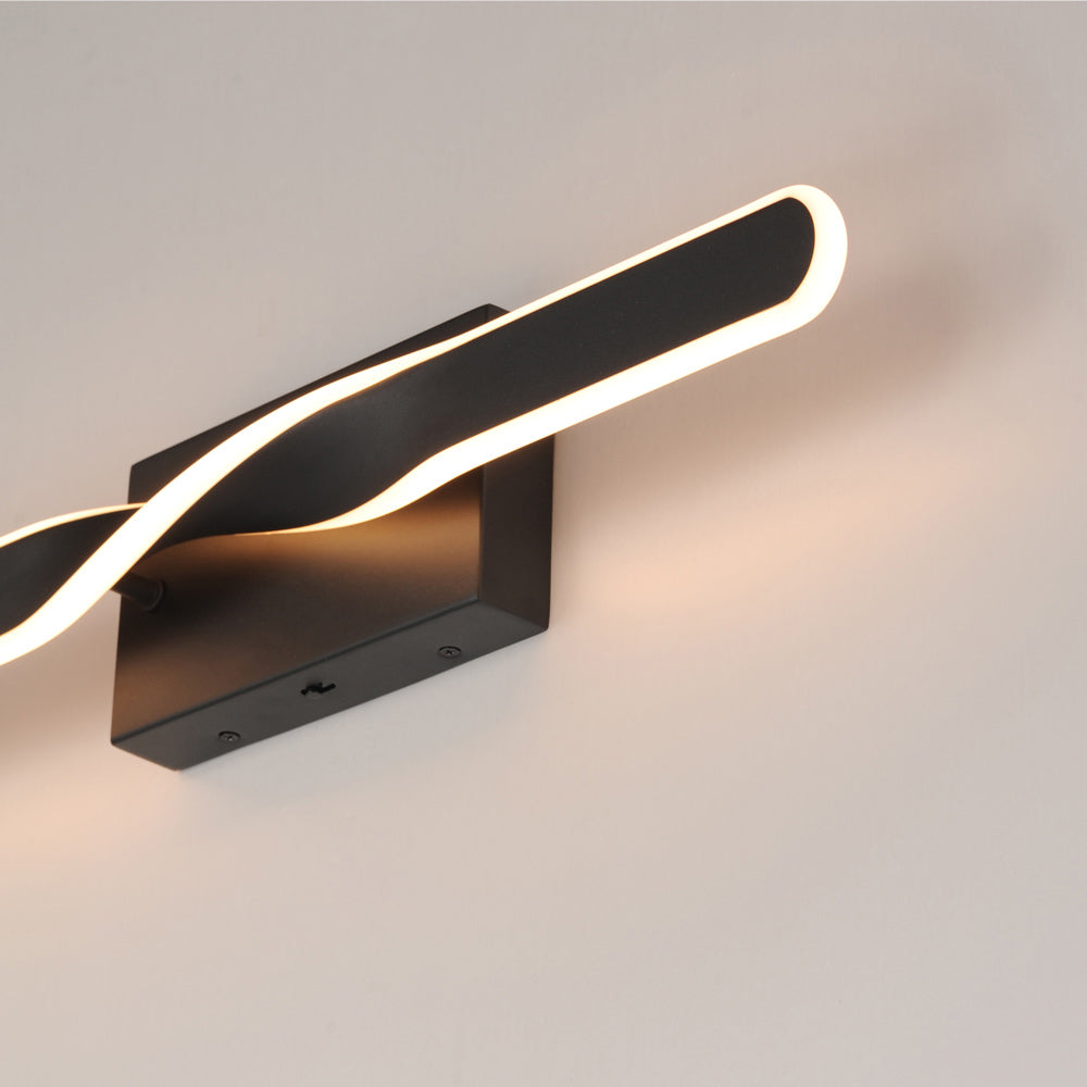 Pirouette LED Bath Vanity Light in Detail.