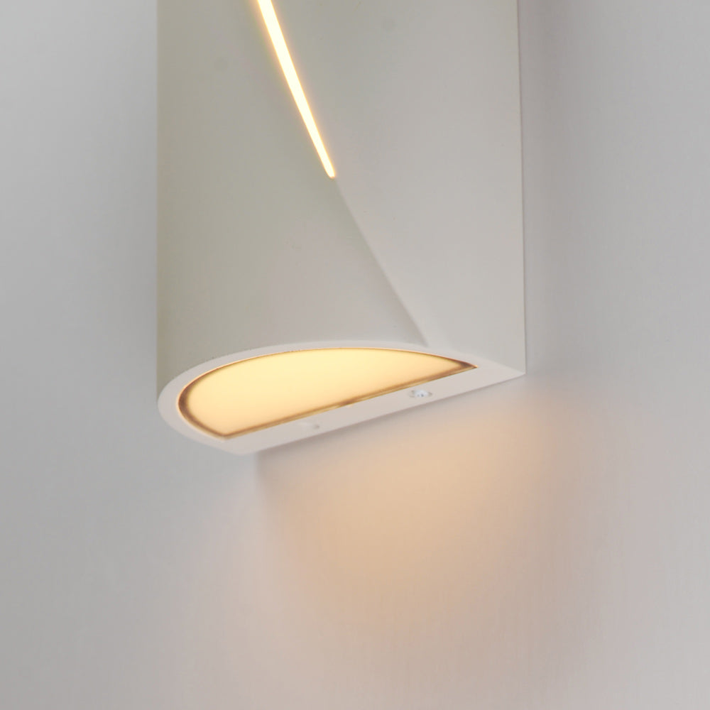 Puff Outdoor LED Wall Light in Detail.