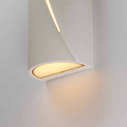 Puff Outdoor LED Wall Light in Detail.