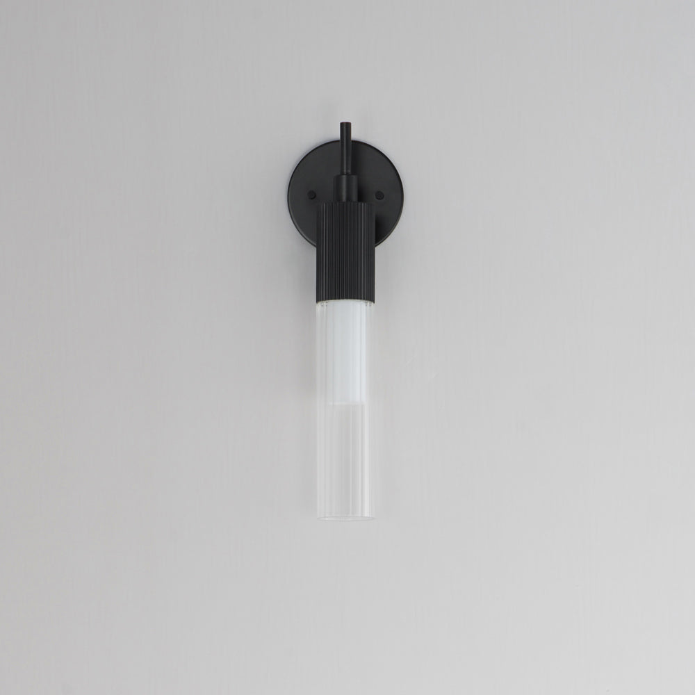 Reeds LED Wall Light in Detail.