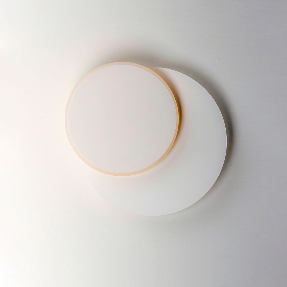 Revolver LED Ceiling / Wall Light in Detail.