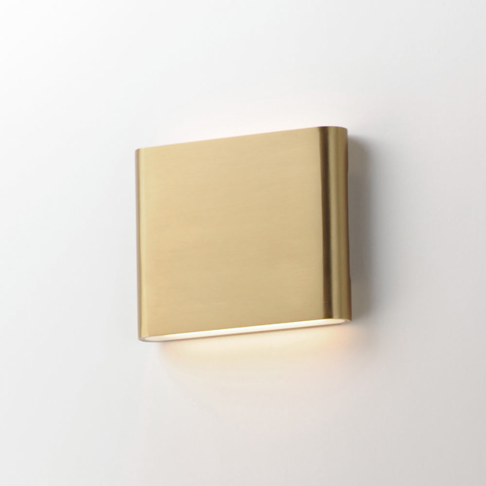 Spartan LED Wall Light in Detail.