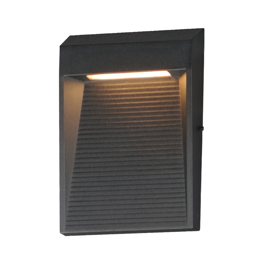 Steppes Outdoor LED Wall Light in Black (6.75-Inch).