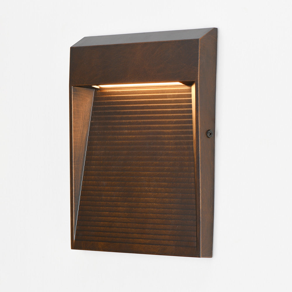 Steps Outdoor LED Wall Light in Detail.