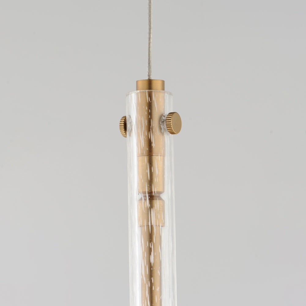 Stillo Pendant Light in Detail.