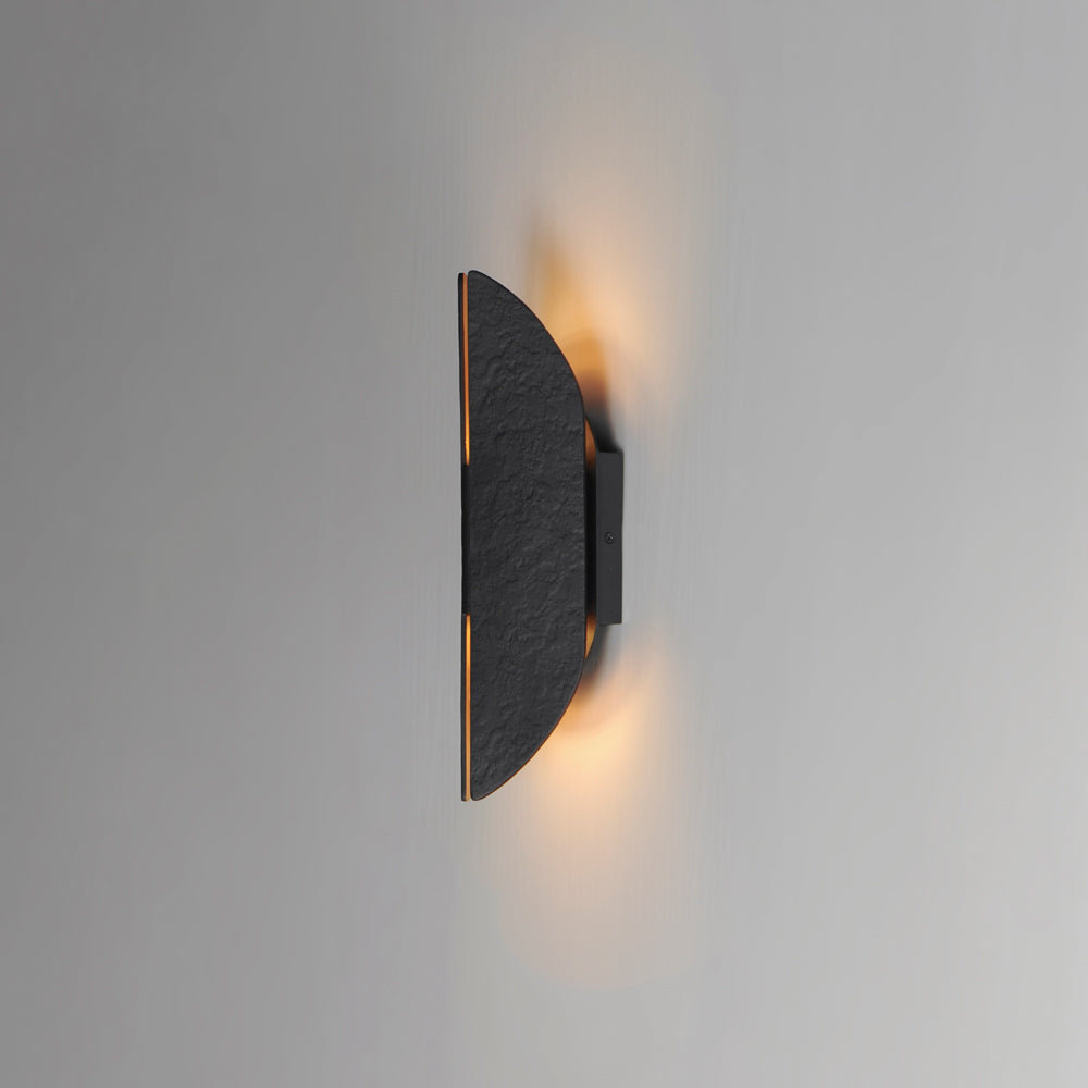 Tectonic Outdoor LED Wall Light in Detail.