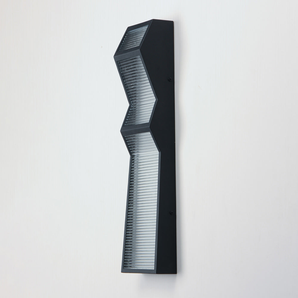Totem Zigzag Outdoor LED Wall Light in Detail.