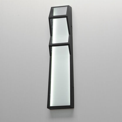 Totem Zigzag Outdoor LED Wall Light in Detail.