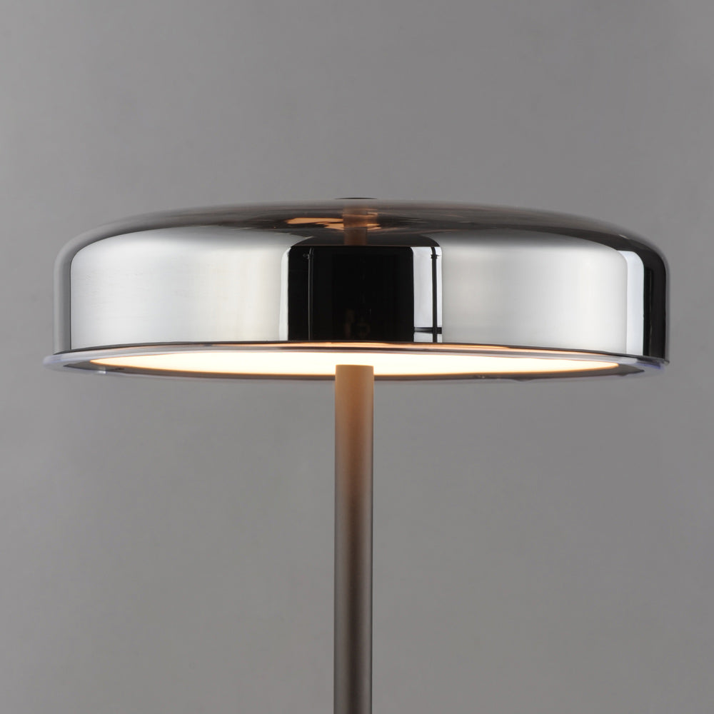 Voto LED Table Lamp in Detail.