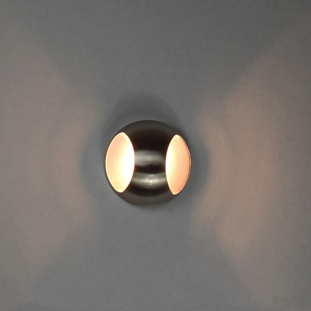 Wink Wall Light in Detail.