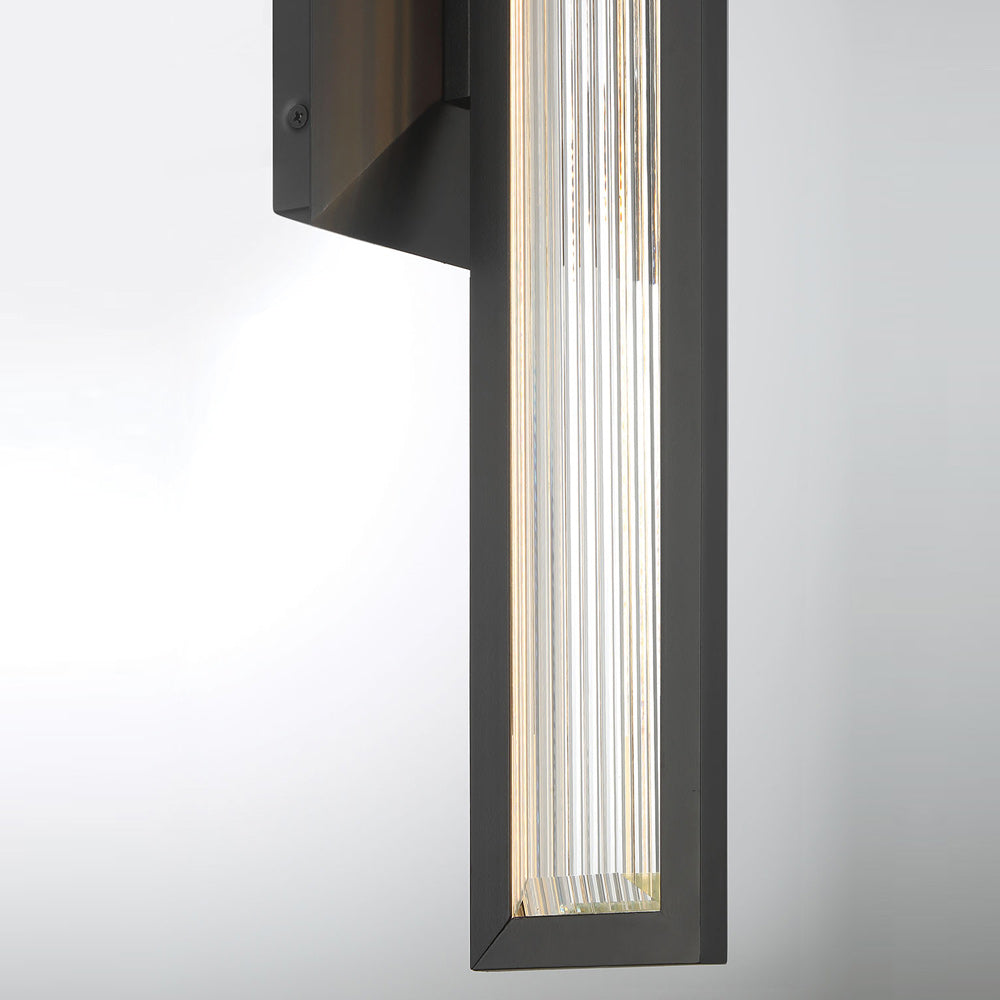 Aelin Outdoor LED Wall Light in Detail.
