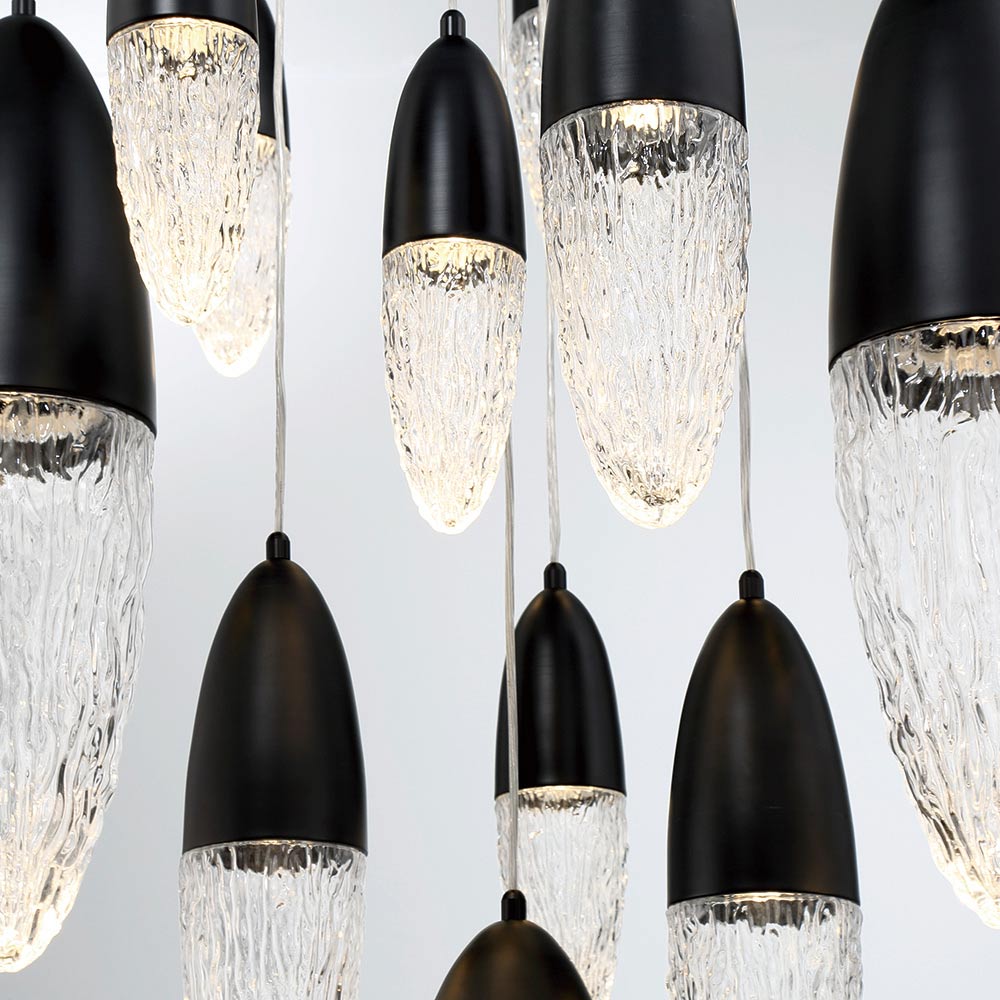Ecrou Chandelier in Detail.