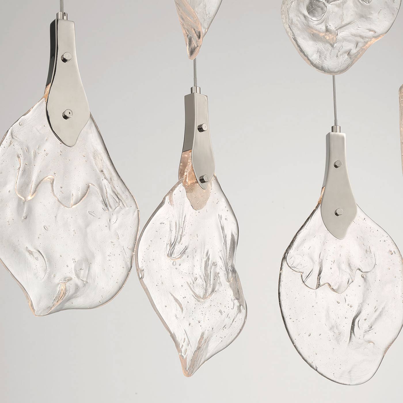 Jateo Linear LED Chandelier in Detail.