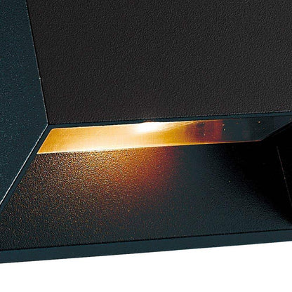 Kilo Outdoor LED Wall Light in Detail.