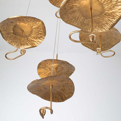 Lagatto LED Chandelier in Detail.