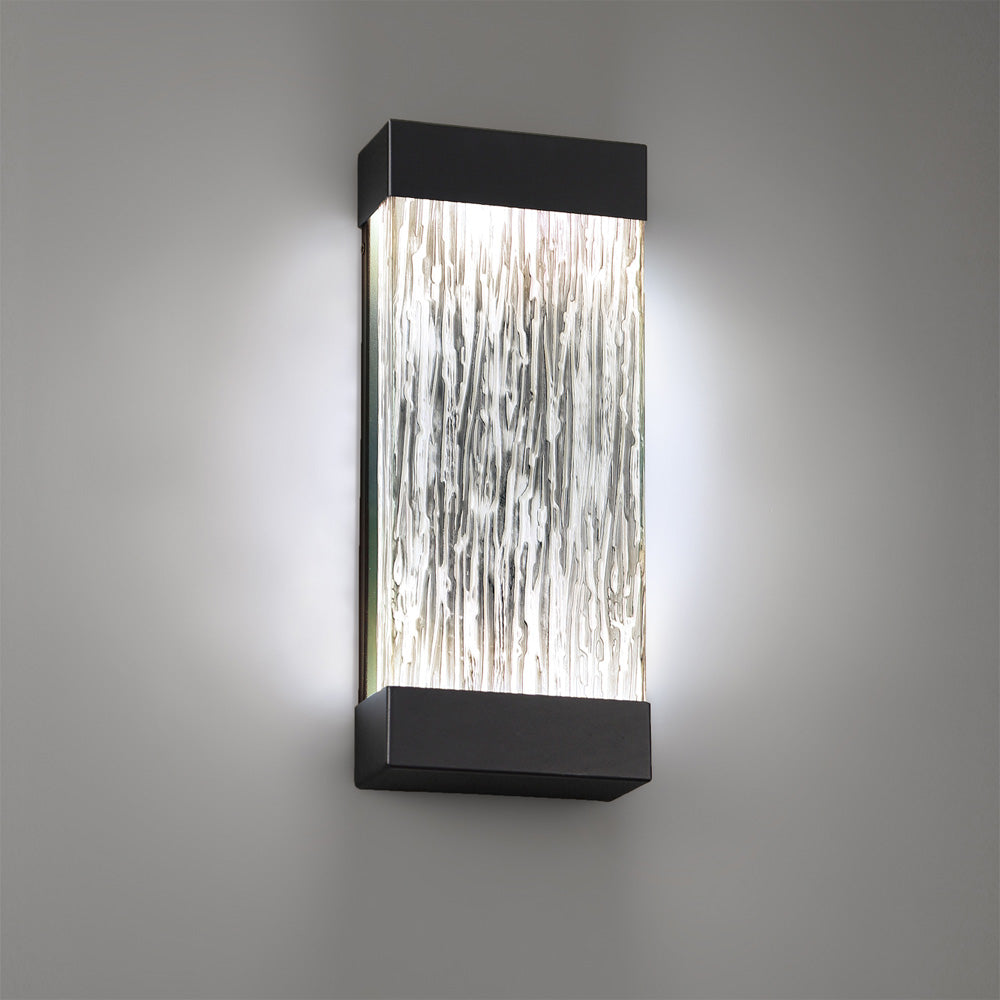 Tiffany Outdoor LED Wall Light in Detail.