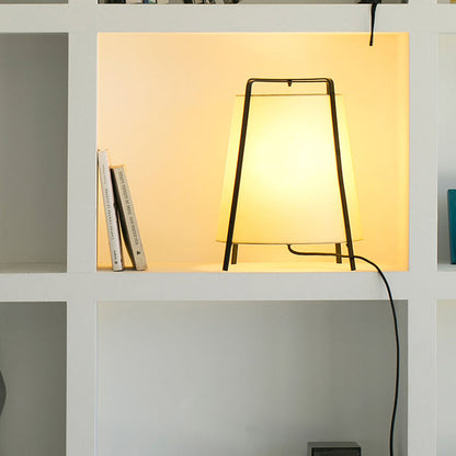 Akane Table Lamp in Detail.