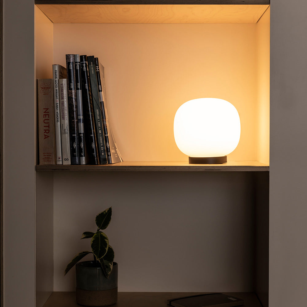 Amelia Table Lamp in Detail.