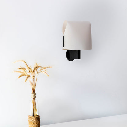 Luang Wall Light in Detail.