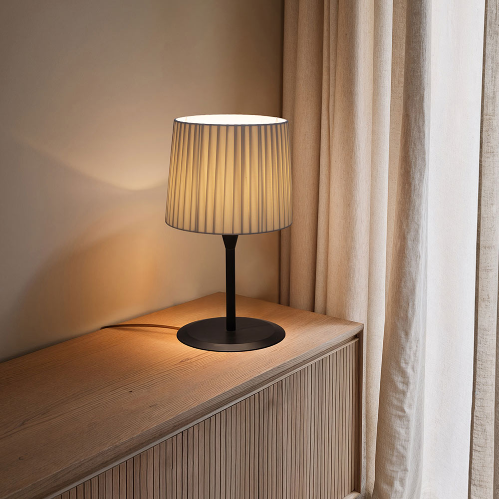 Samba Table Lamp in Detail.