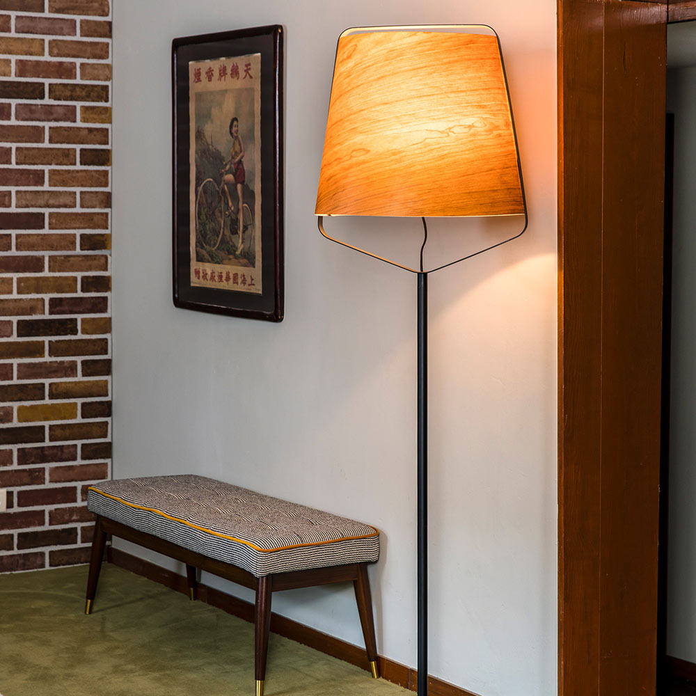 Stood Floor Lamp in Detail.