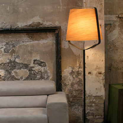 Stood Floor Lamp in living room.