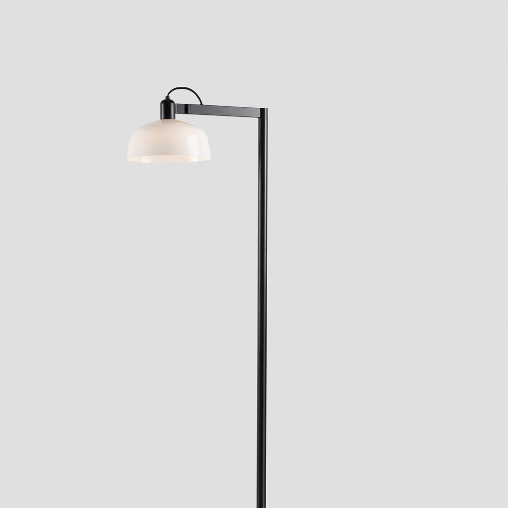 Tatawin Floor Lamp in Detail.