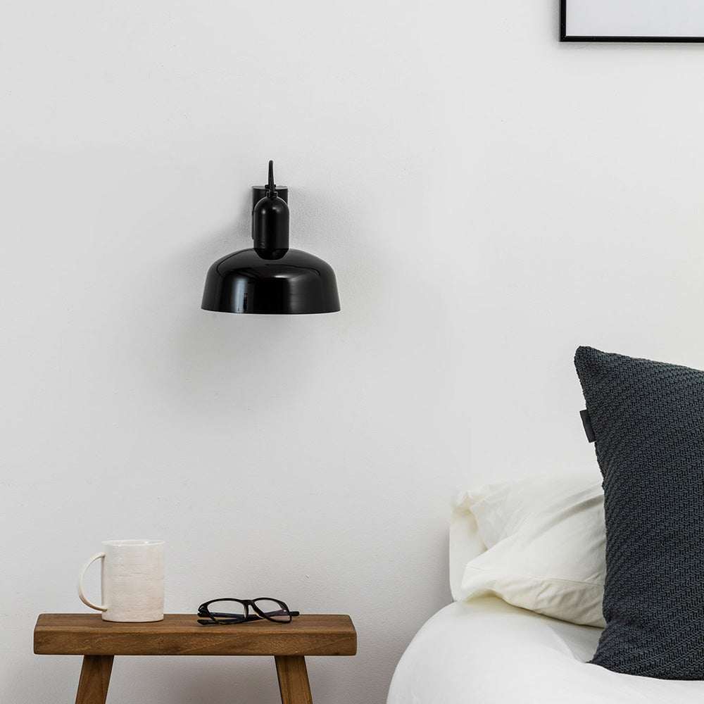 Tatawin Wall Light in bedroom.
