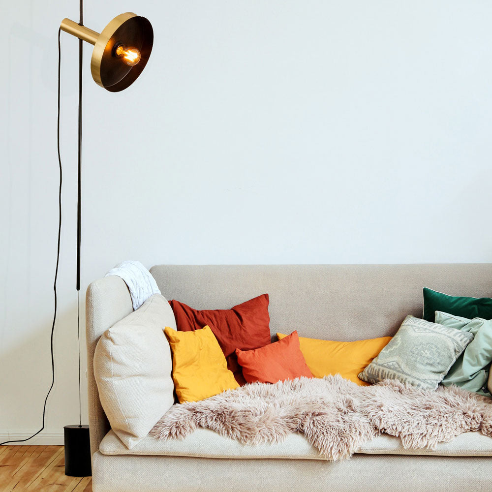 Whizz Pendant Floor Lamp in living room.