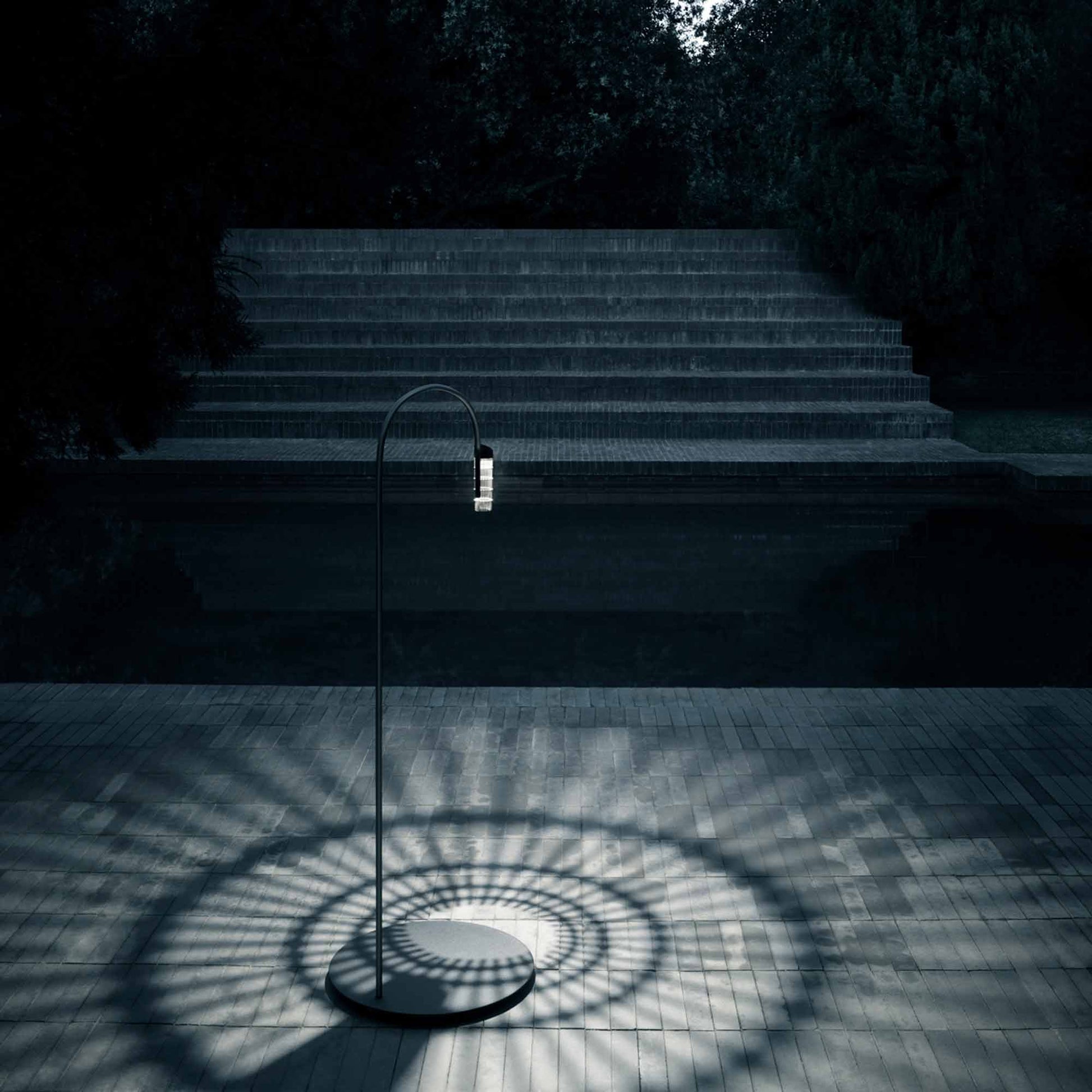 Caule Nest Outdoor LED Floor Lamp - Main Image