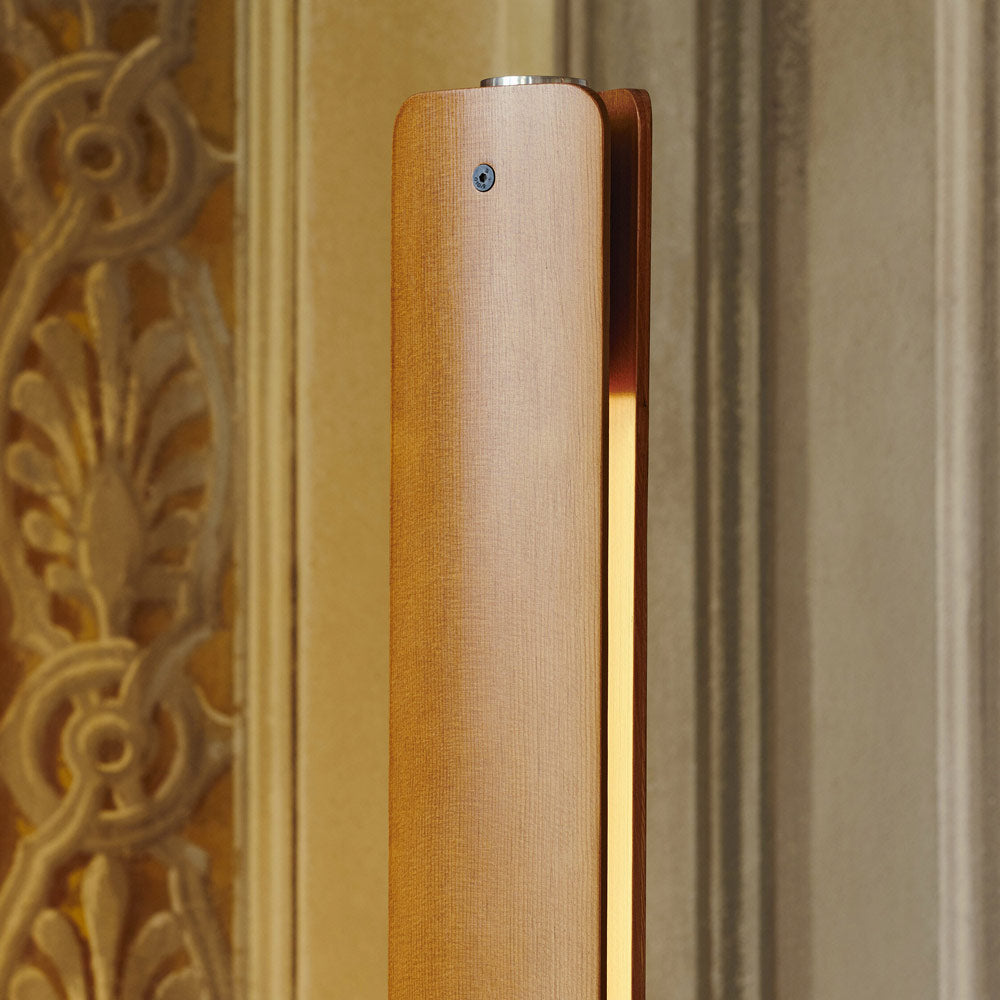 Seki-Han Floor Lamp in Detail.