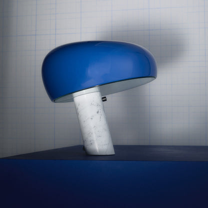 Snoopy Table Lamp in Detail.