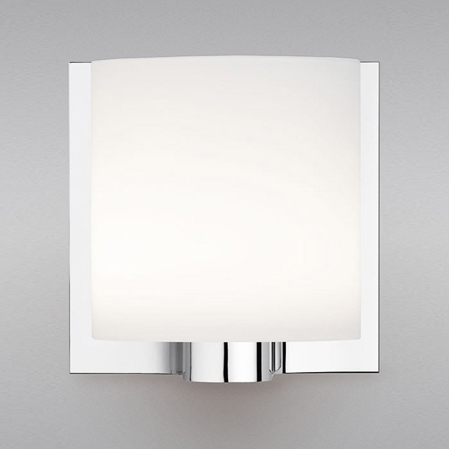 Tilee Wall Light in Detail.