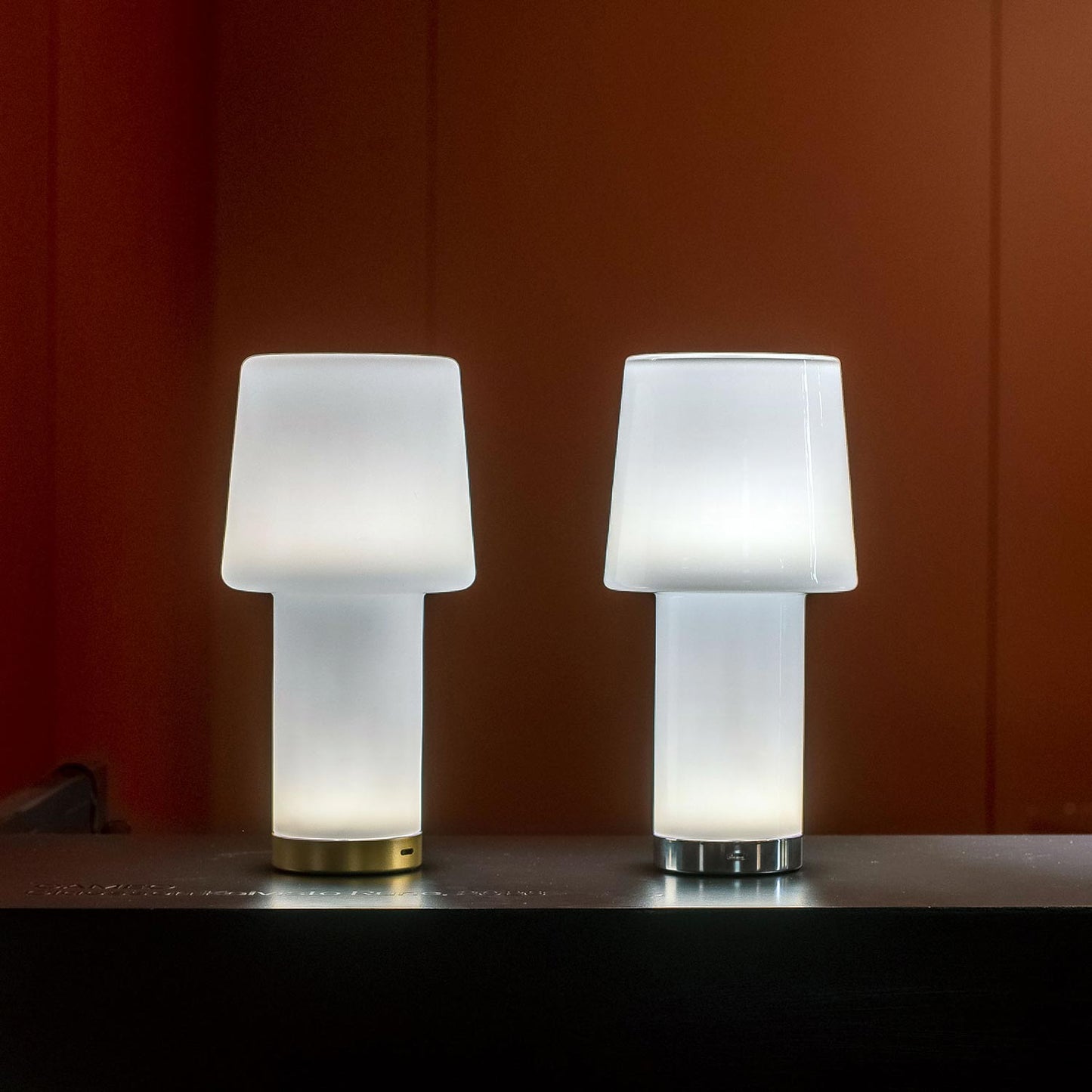 Cameo LED Rechargeable Table Lamp in Detail.