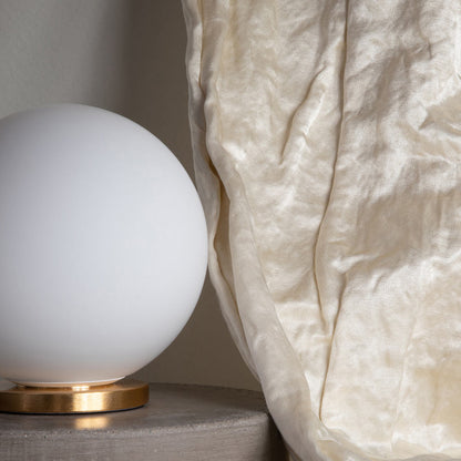 Pallina Table Lamp in Detail.