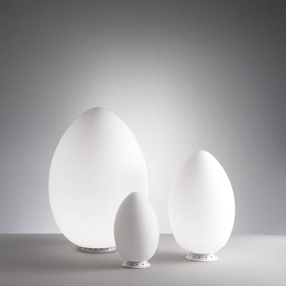 Uovo Table Lamp in Detail.